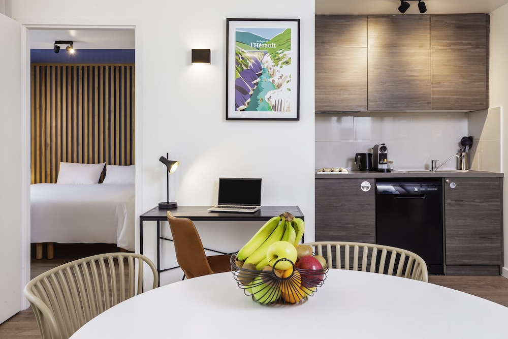 Apartment, 1 Bedroom - Photo 2