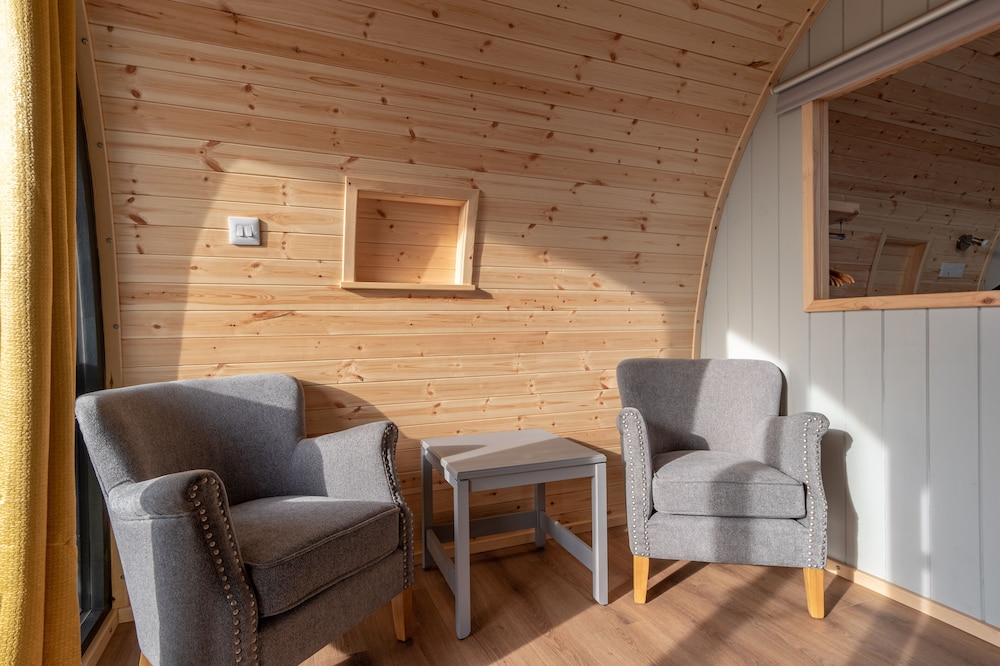 Superior Cabin, 1 Double Bed, Ensuite, Mountain View photo 2