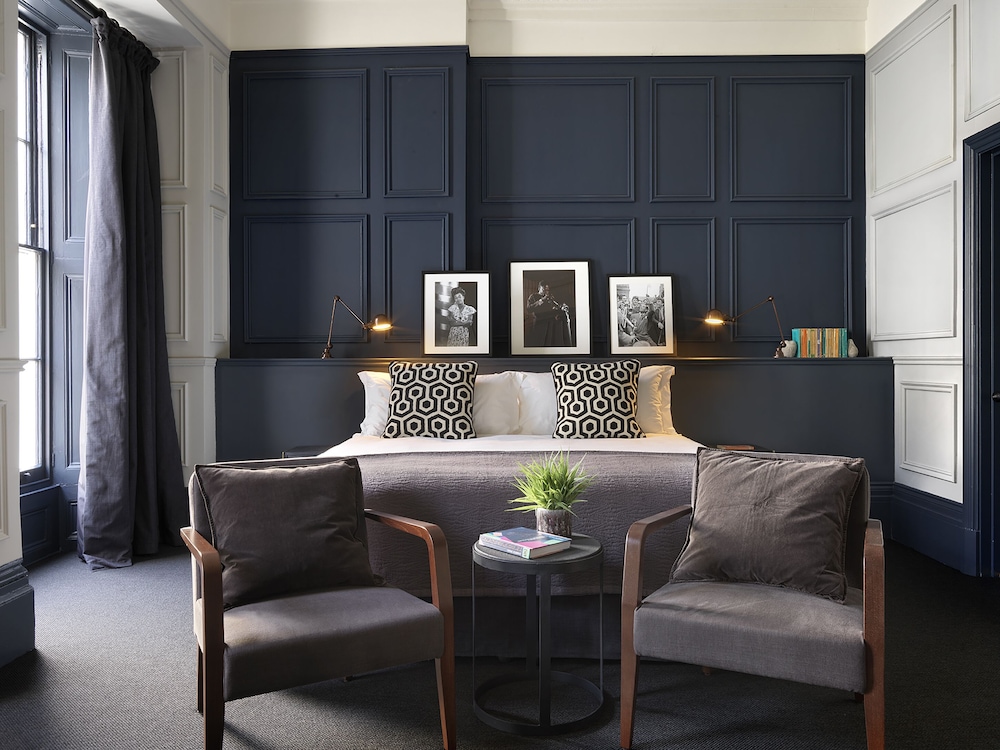 Superior King Room photo 2