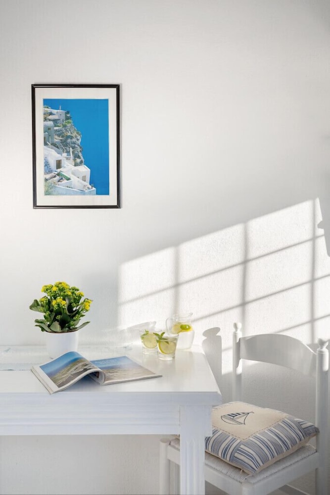 One Bedroom Apartment Caldera View - Photo 6