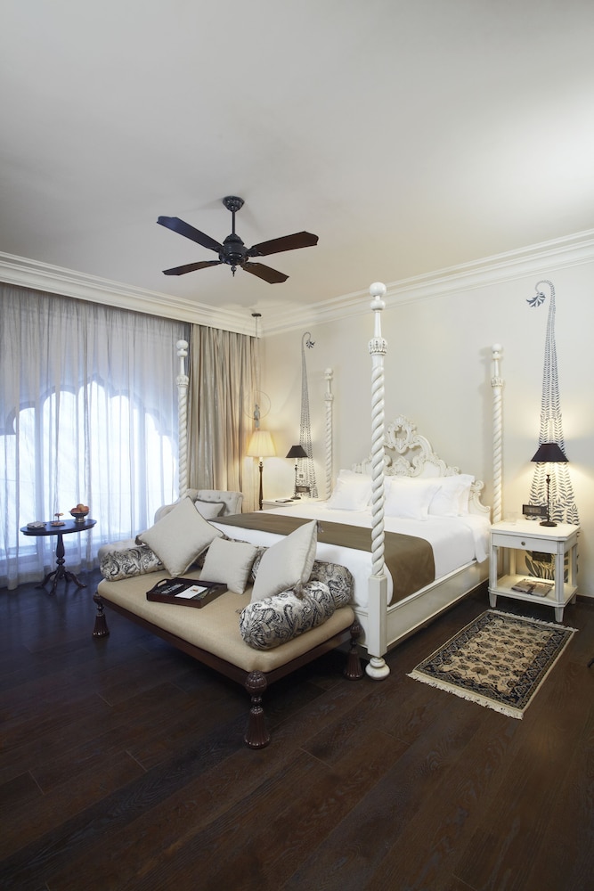 Fairmont King, Room, 1 King Bed, Smoking photo 2