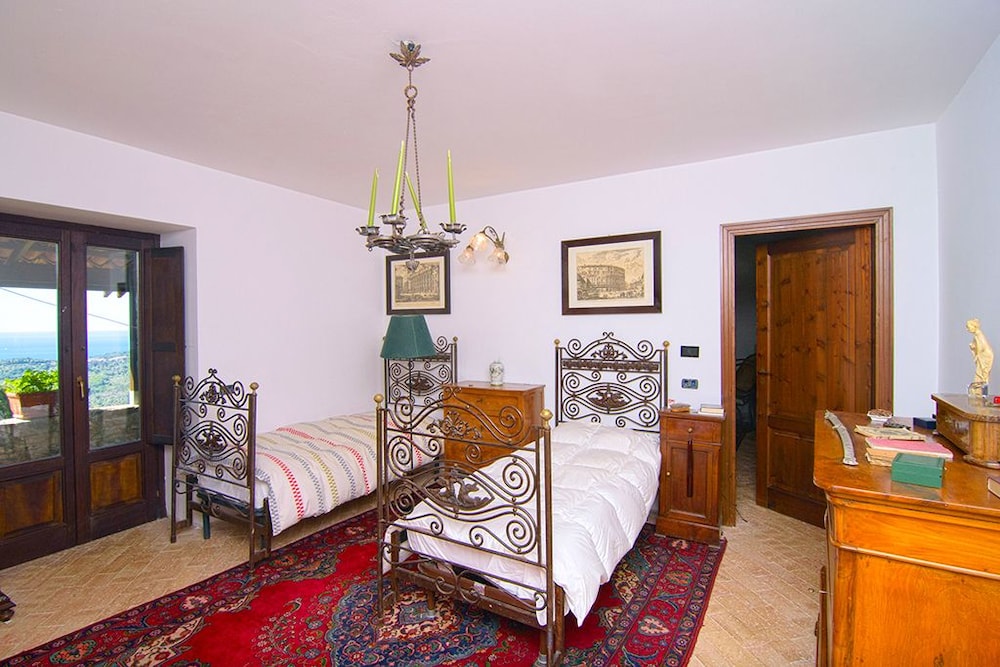 House, 2 Bedrooms, Private Pool photo 2