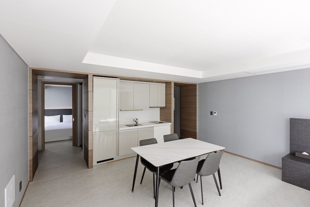 Junior Suite Partial Ocean View - Photo 6