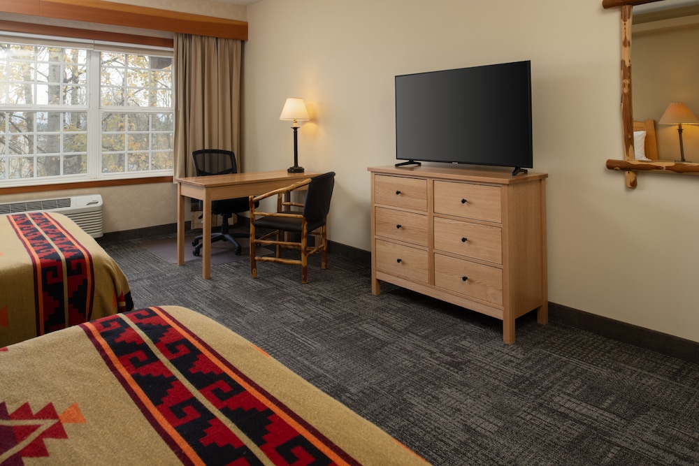 Deluxe Room, 2 Queen Beds - Photo 5
