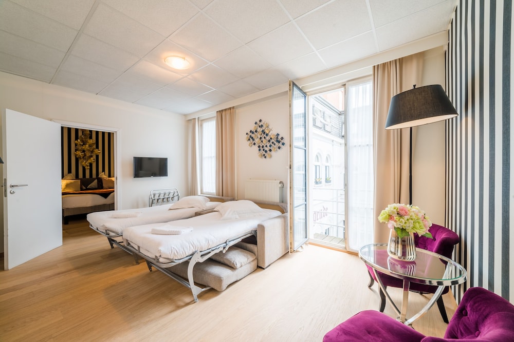 Deluxe Quadruple Room