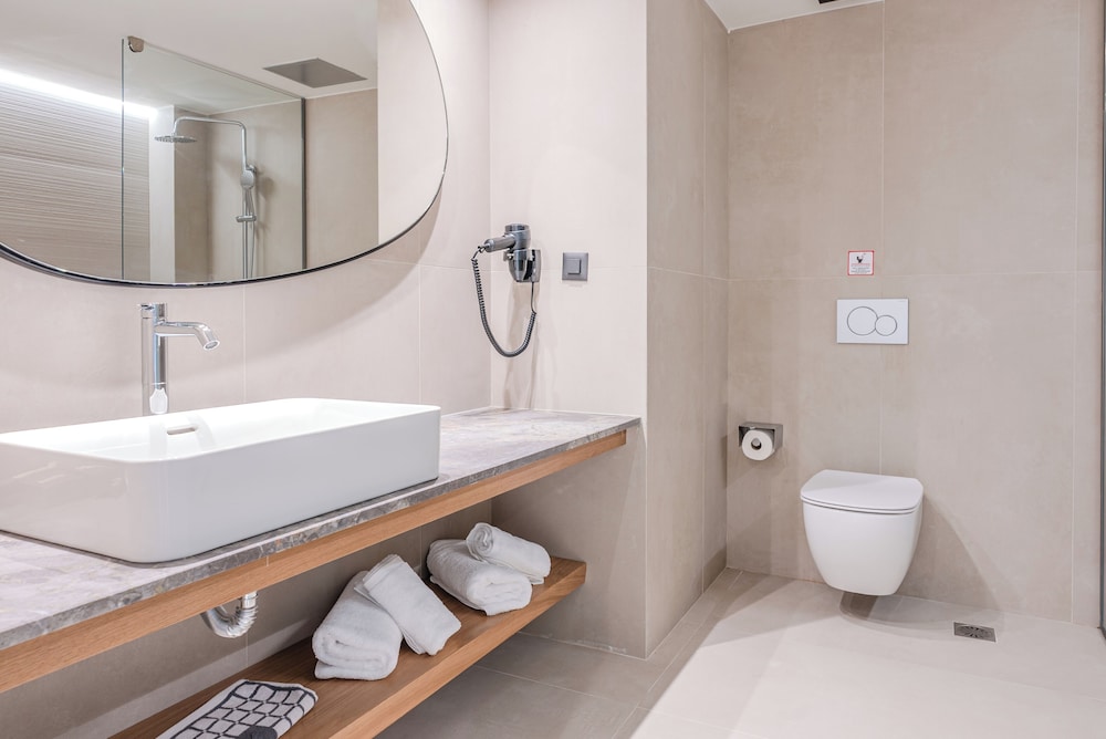 Premium One bedroom Suite with sea view - Photo 8