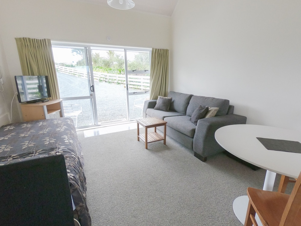 One Bedroom King - Photo 1