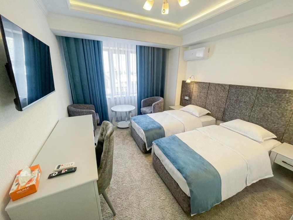 Deluxe Double or Twin Room - Photo 1