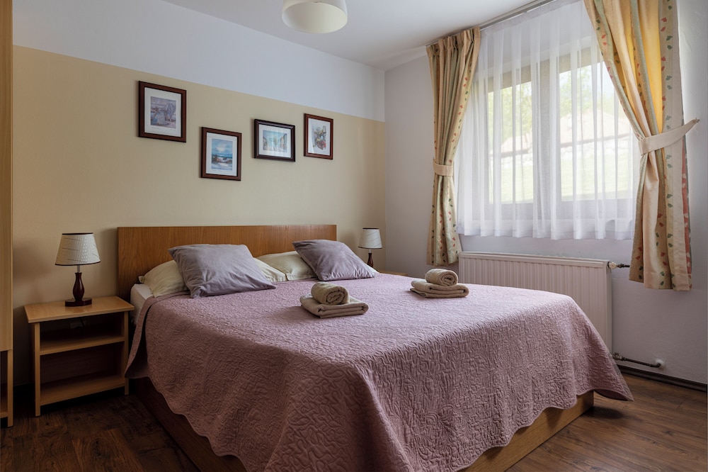 Economy Double Room (Villa Domagoj) photo 3