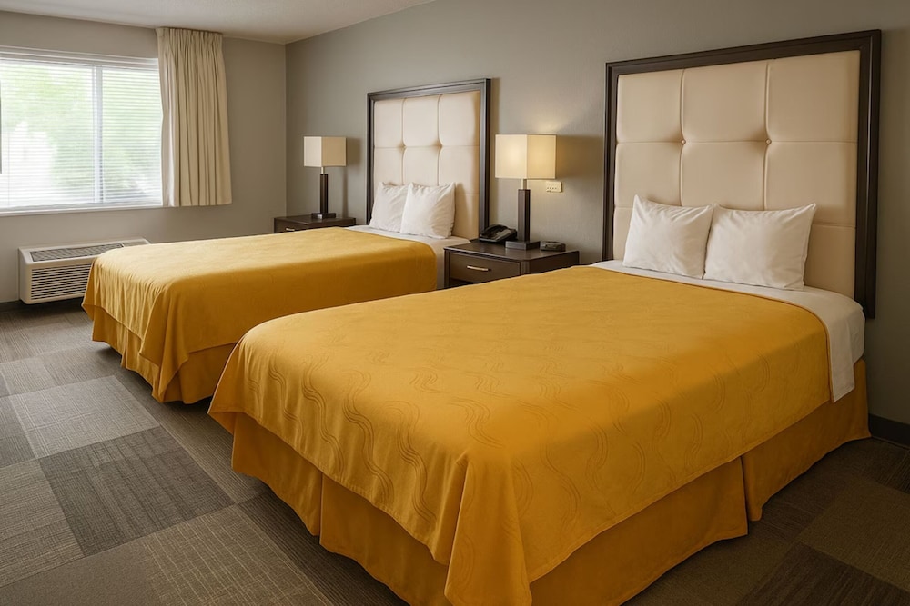 Room, 2 Queen Beds, Non Smoking photo 1