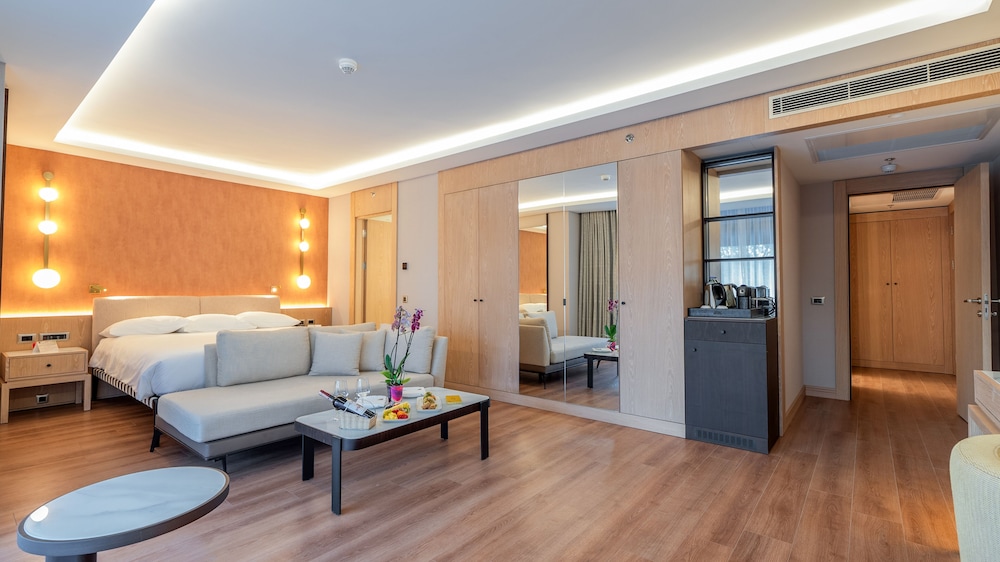 Family Suite, 2 Bedrooms, 2 Bathrooms 1
