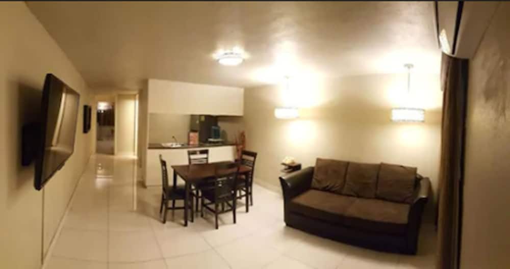 Junior Studio Suite, Non Smoking, City View photo 1