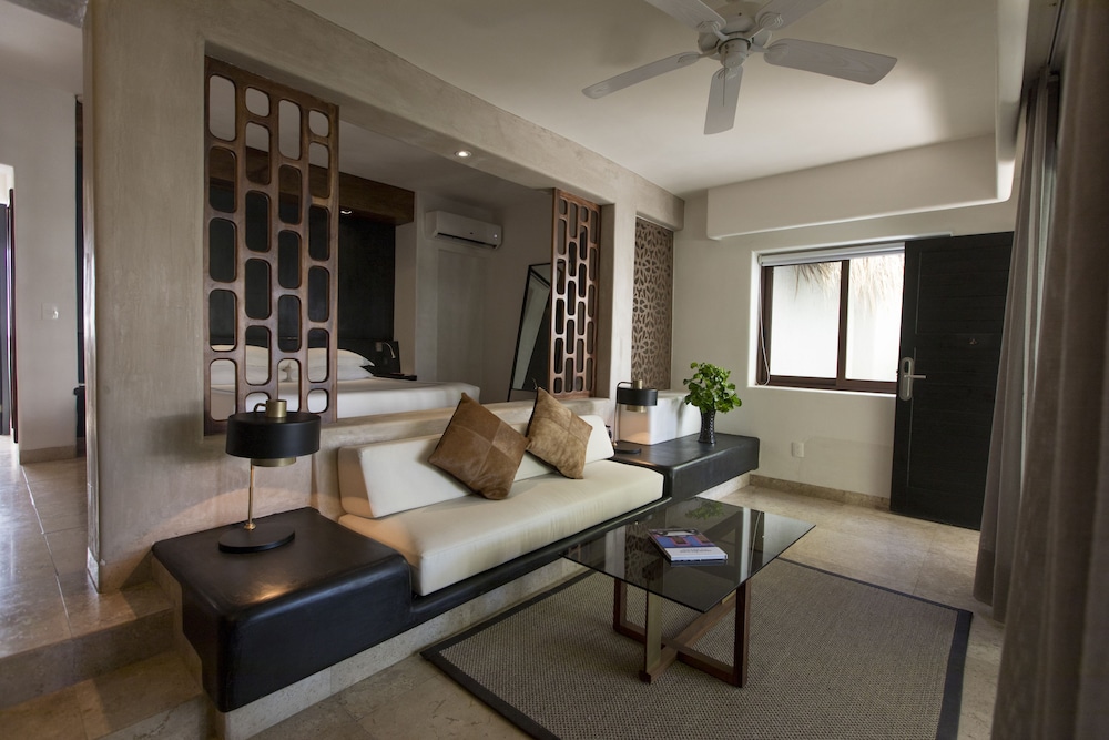 Room, 1 King Bed - Photo 1