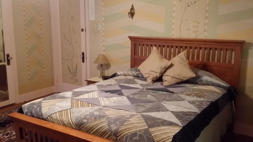 Standard Room, 1 Queen Bed (Gatsby Room) photo 1