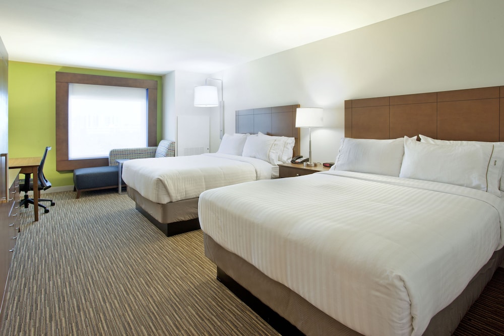 King Room - Hearing Accessible