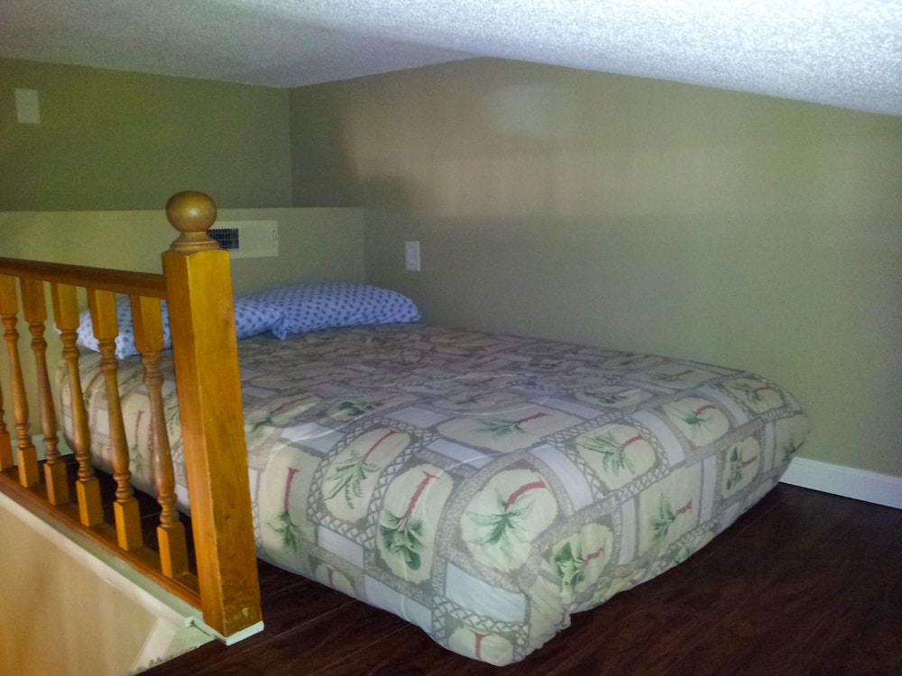 Cabin, Multiple Beds, Non Smoking, Kitchen (No Pets Allowed) photo 1