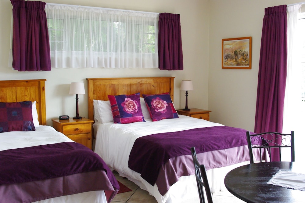 Standard Double or Twin Room photo 2