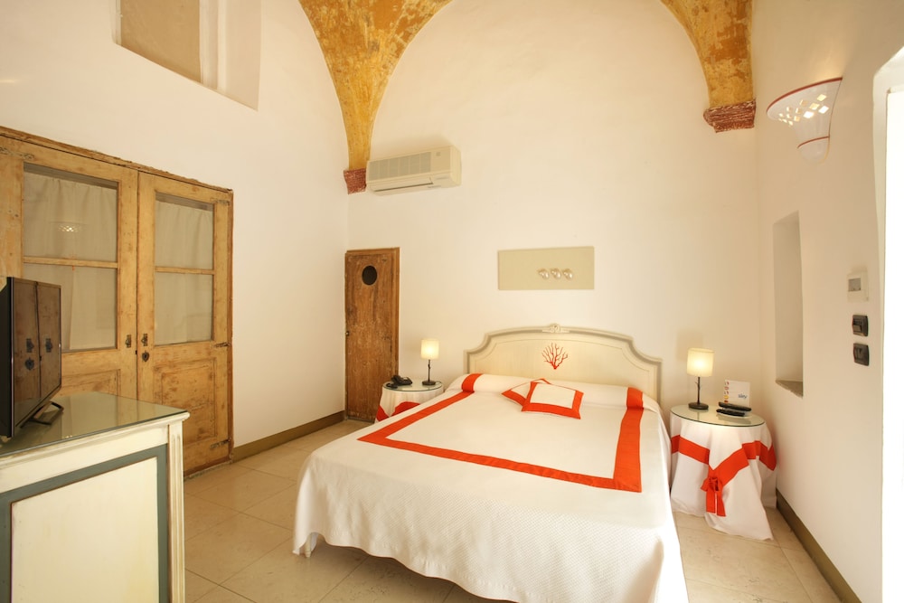 Standard Double Room - Photo 4