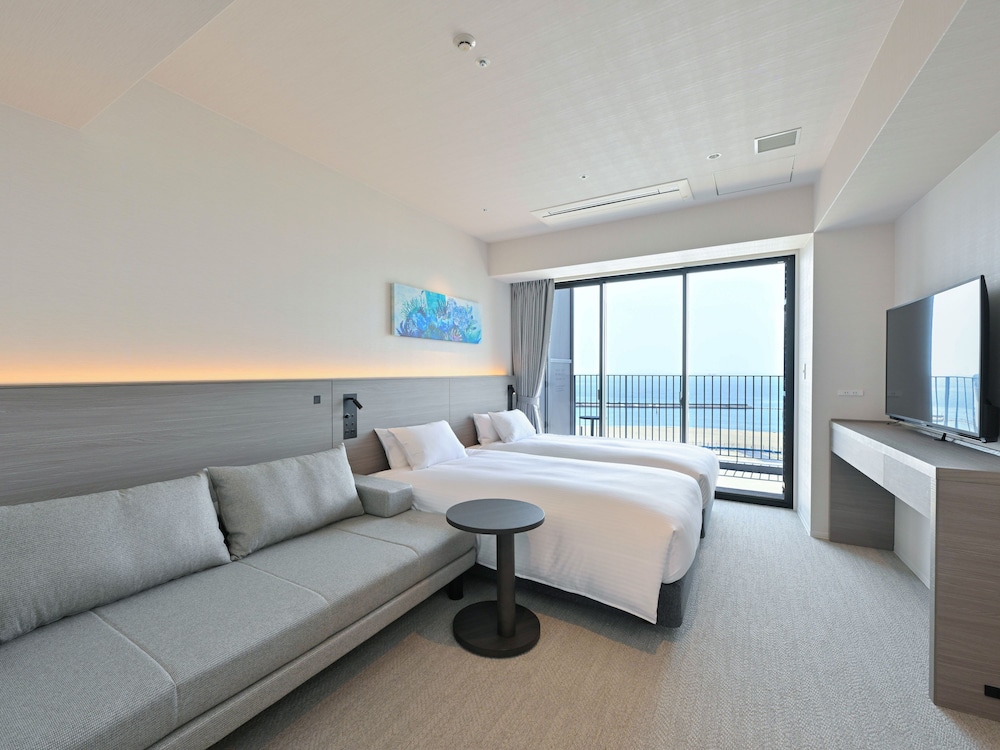 Superior Twin Room, Balcony, Ocean View (with Kobe Suma Sea World tickets)