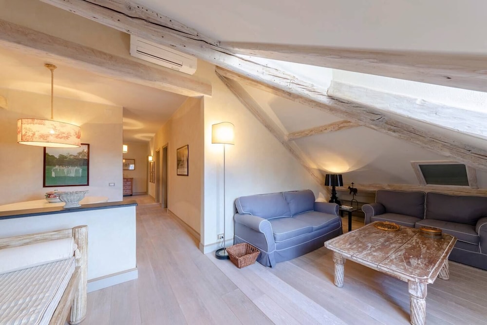 Apartment, 3 Bedrooms, Shared Bathroom