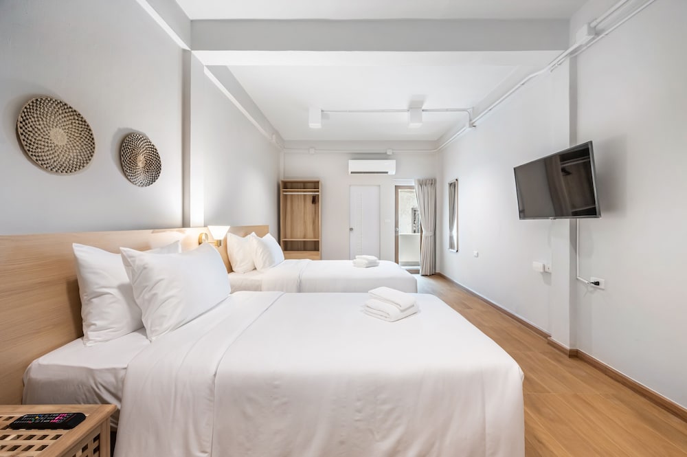 Deluxe Twin Room photo 1