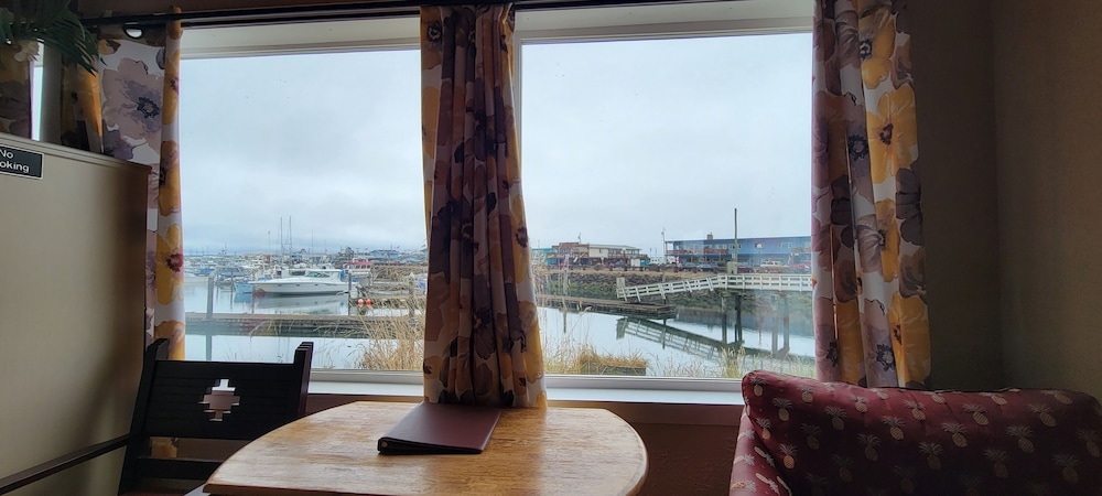 Premium Suite, Multiple Beds, Marina View, Corner photo 3