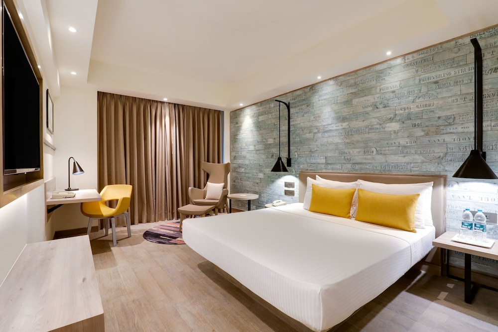 Deluxe Room - Photo 6