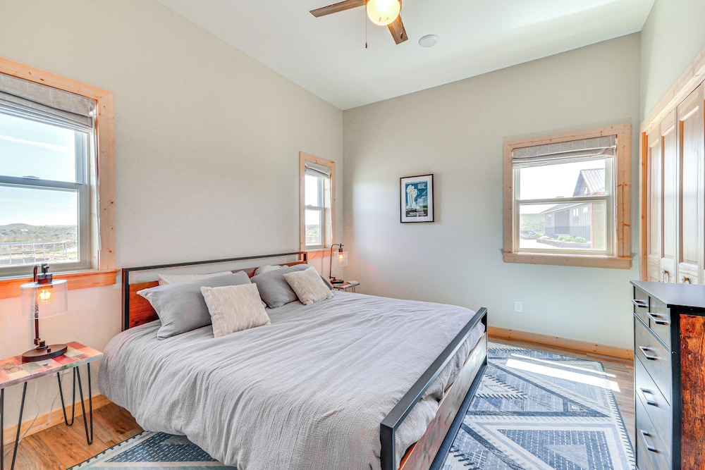 Apartment (2 Bedrooms) photo 2