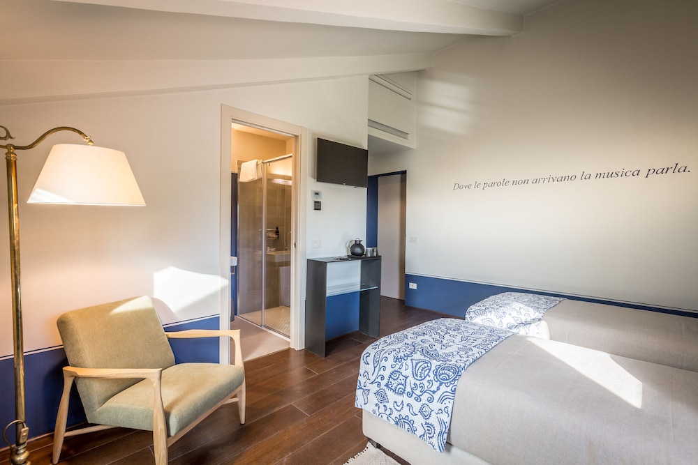 Deluxe Double or Twin Room, Tower photo 2