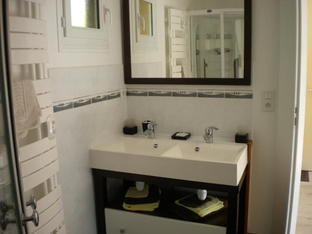 Room, 1 Bedroom photo 3