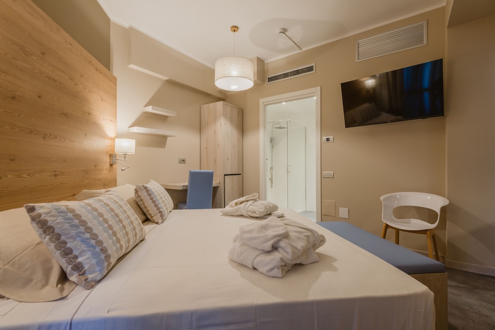 Family Suite - Photo 7