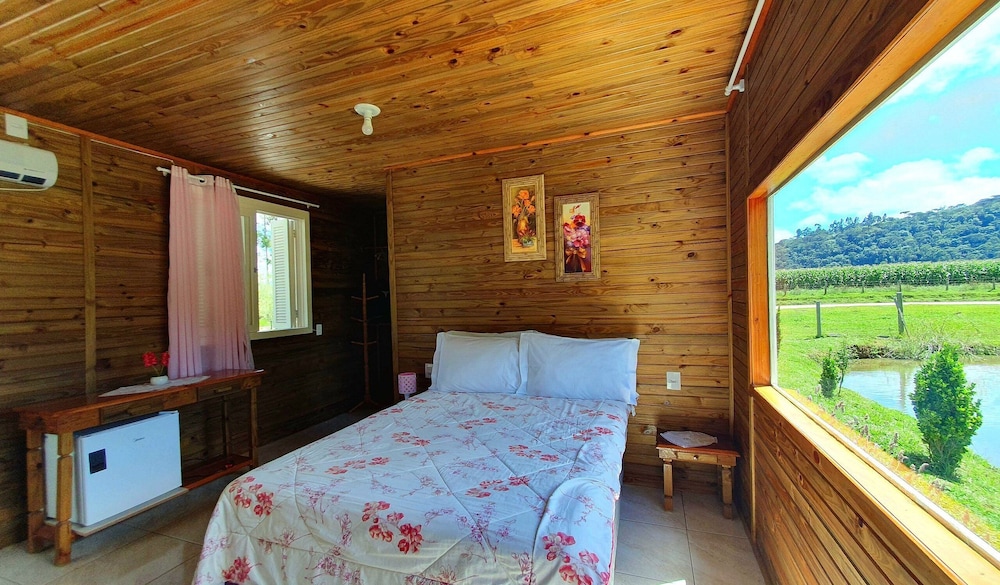 Luxury Cabin, Lake View photo 2