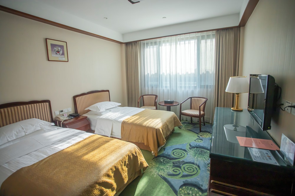 Standard Twin Room - Photo 2