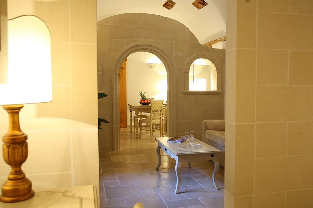 Junior Suite - Photo 1