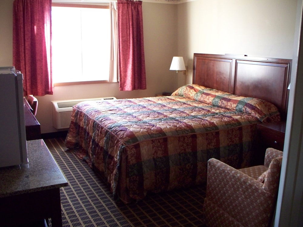 Standard Room, 1 King Bed photo 1