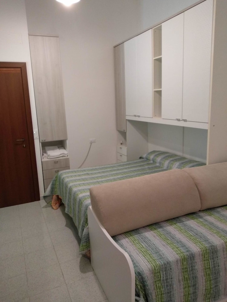Apartment, Ground Floor photo 1