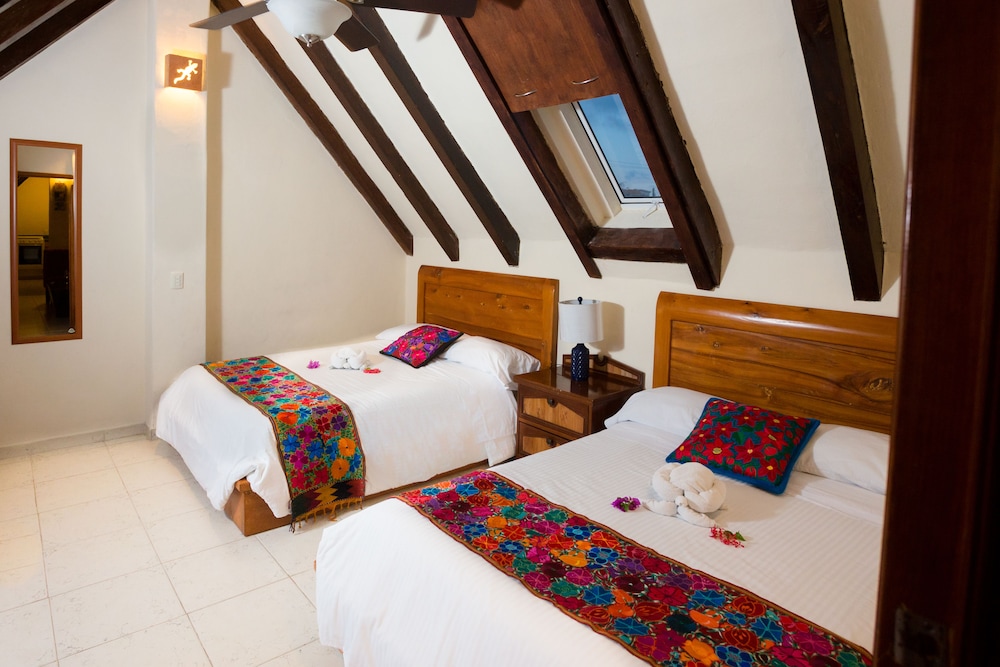 Penthouse, 1 Bedroom, Kitchenette photo 3