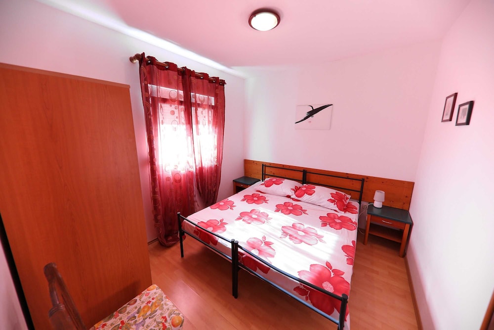 Apartment (Comfort Two Bedroom Apartment with Te)