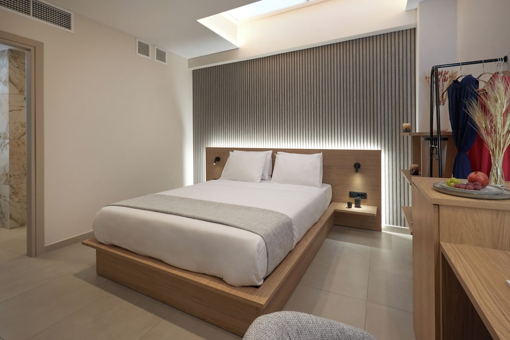 Basic Double Room photo 2