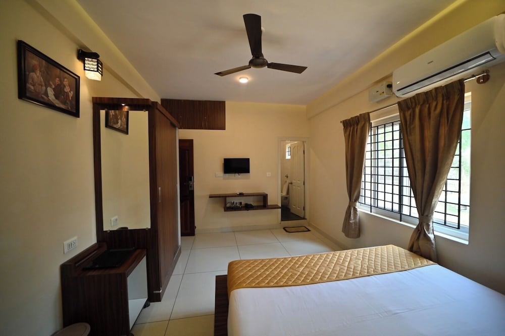 Deluxe Apartment, Balcony, City View