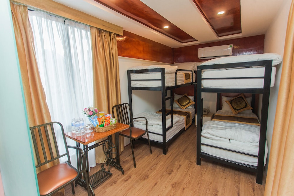 Bed in 4-Bed Mixed Dormitory photo 1