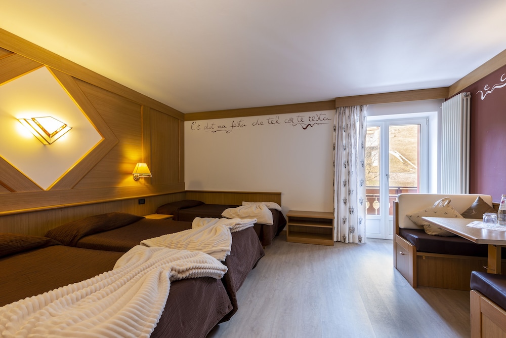 Junior Triple Room