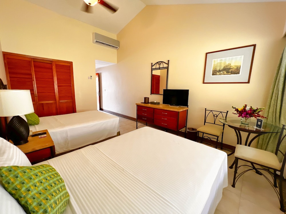 Deluxe Double Room - Photo 1