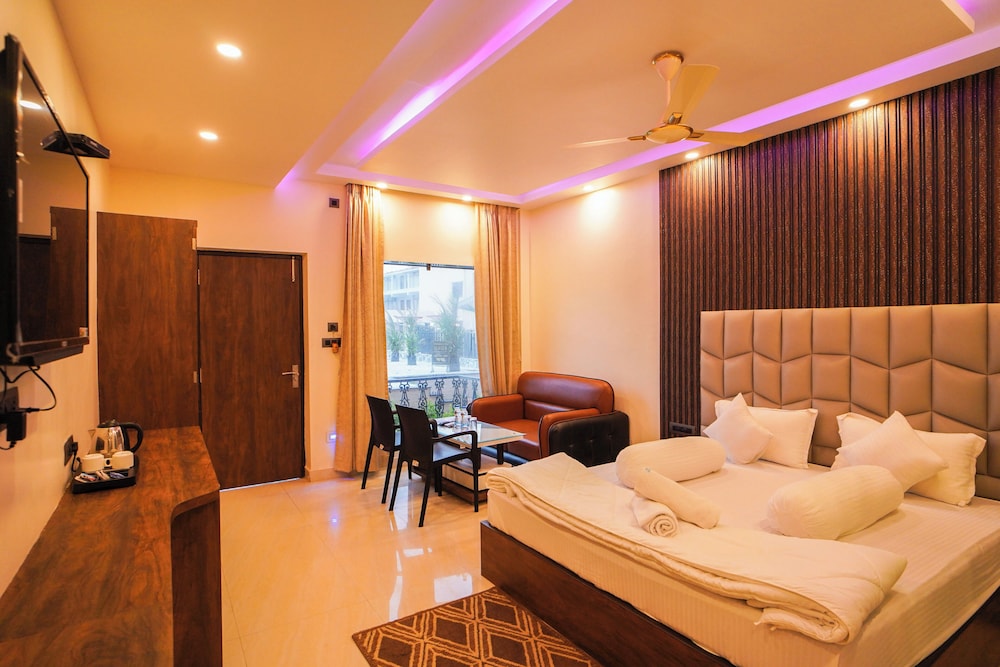 Premium Double Room photo 3