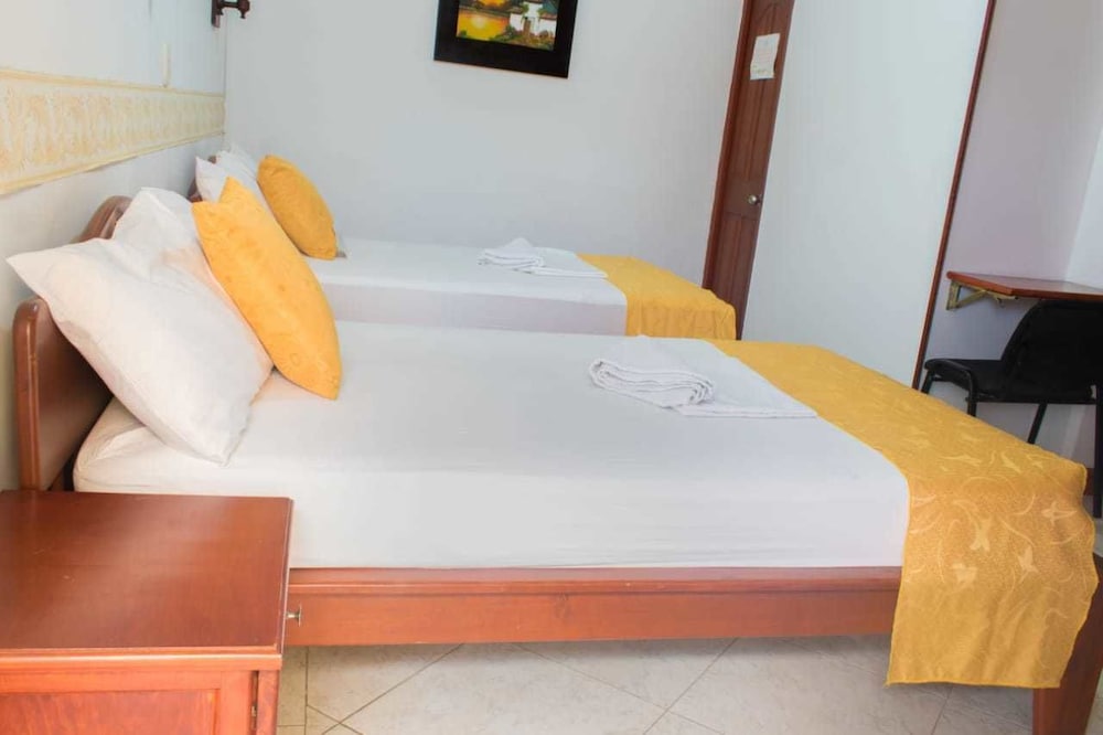 Triple Room, 3 Twin Beds photo 1