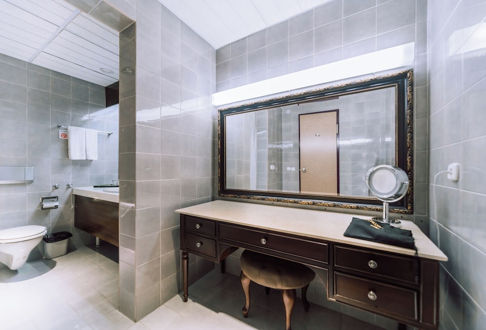 Comfort Suite photo 2