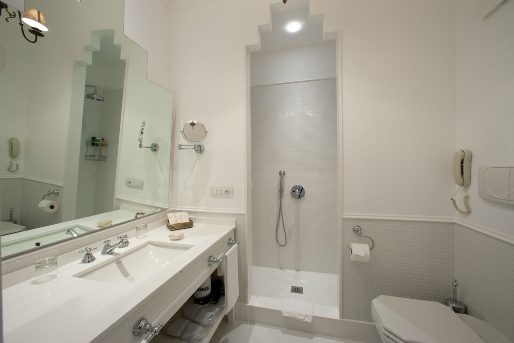 Classic Double Room, Balcony, Sea View - Photo 4