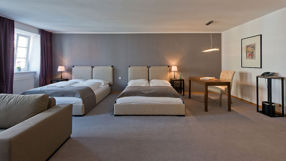 Deluxe Twin Room, 2 Double Beds, Non Smoking photo 1