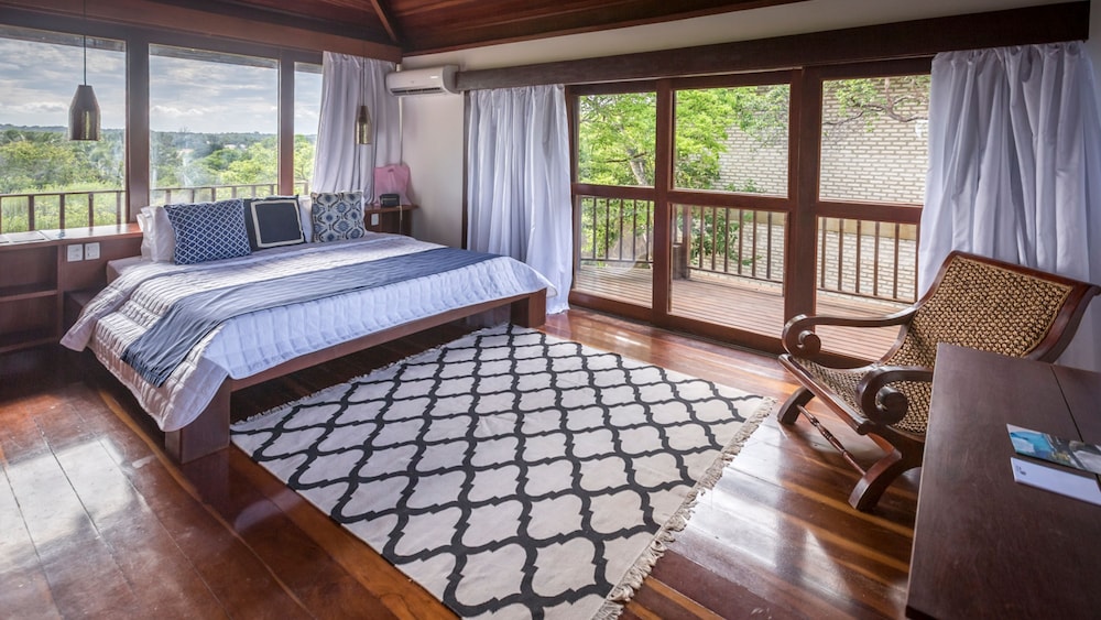 Executive Suite (Plus) photo 3