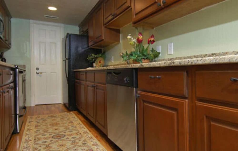 Premium Single Room, 1 Bedroom, Balcony photo 2